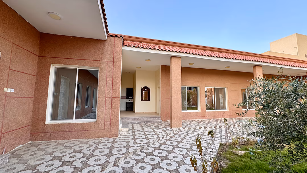 Spacious house for sale in Al-Khafji 5