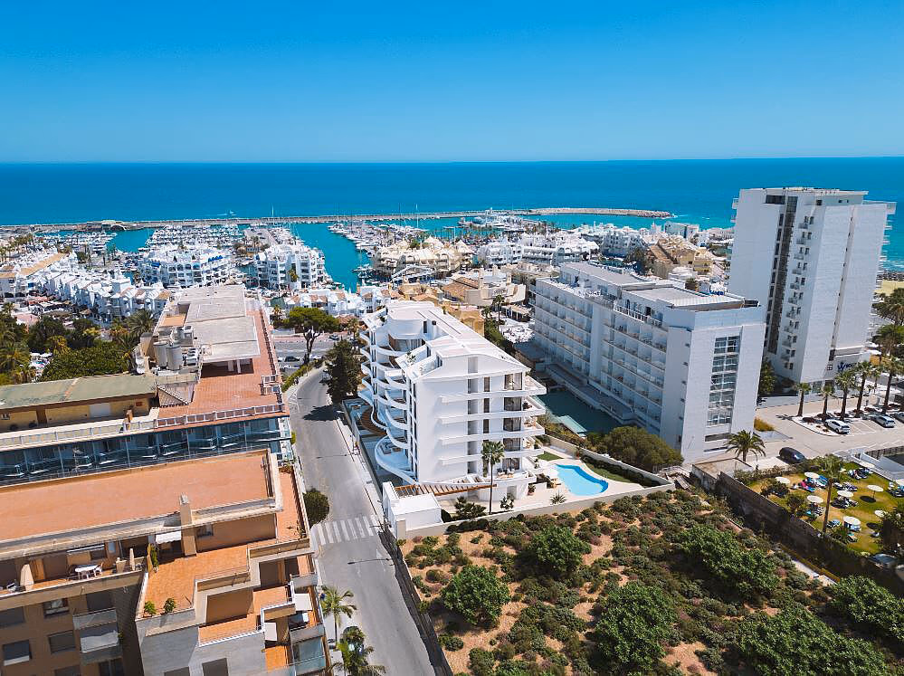 Apartments with Panoramic Sea Views and Generous Terraces in Benalmadena 2