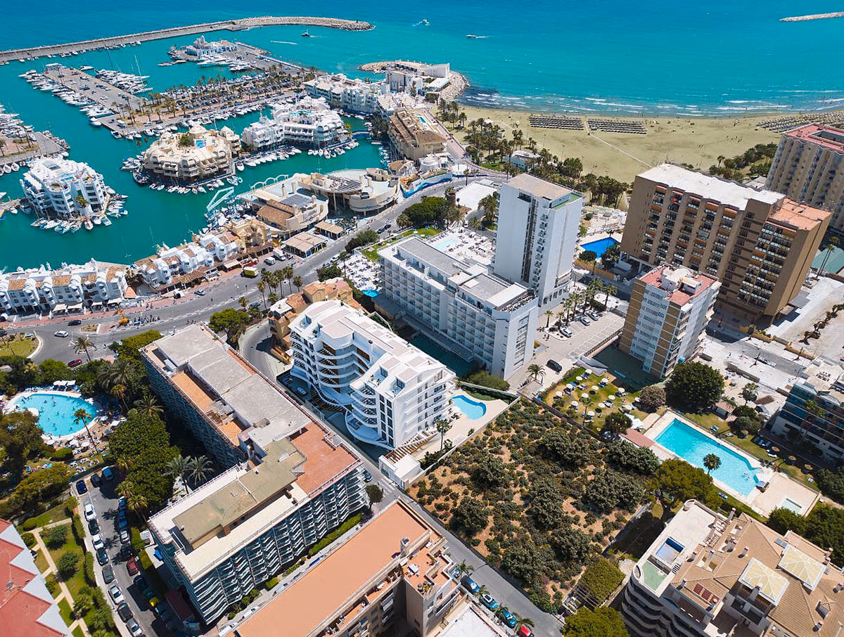 Apartments with Panoramic Sea Views and Generous Terraces in Benalmadena 3