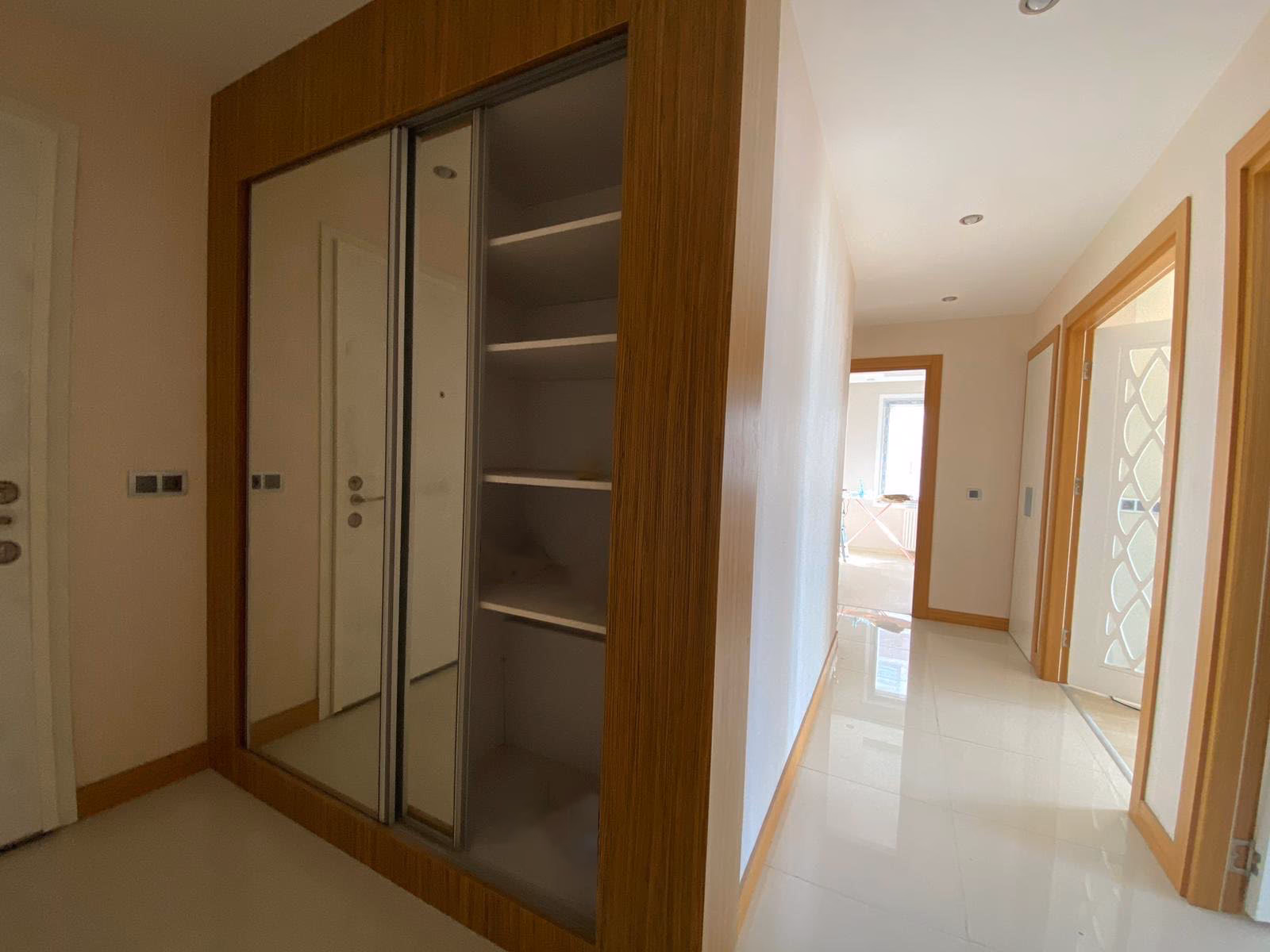 Elegant apartment for sale in Istanbul 13