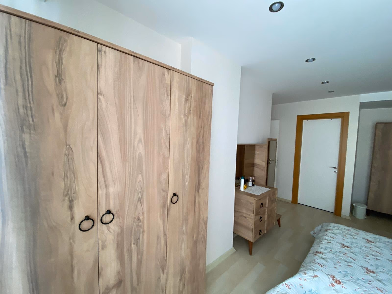 Elegant apartment for sale in Istanbul 14