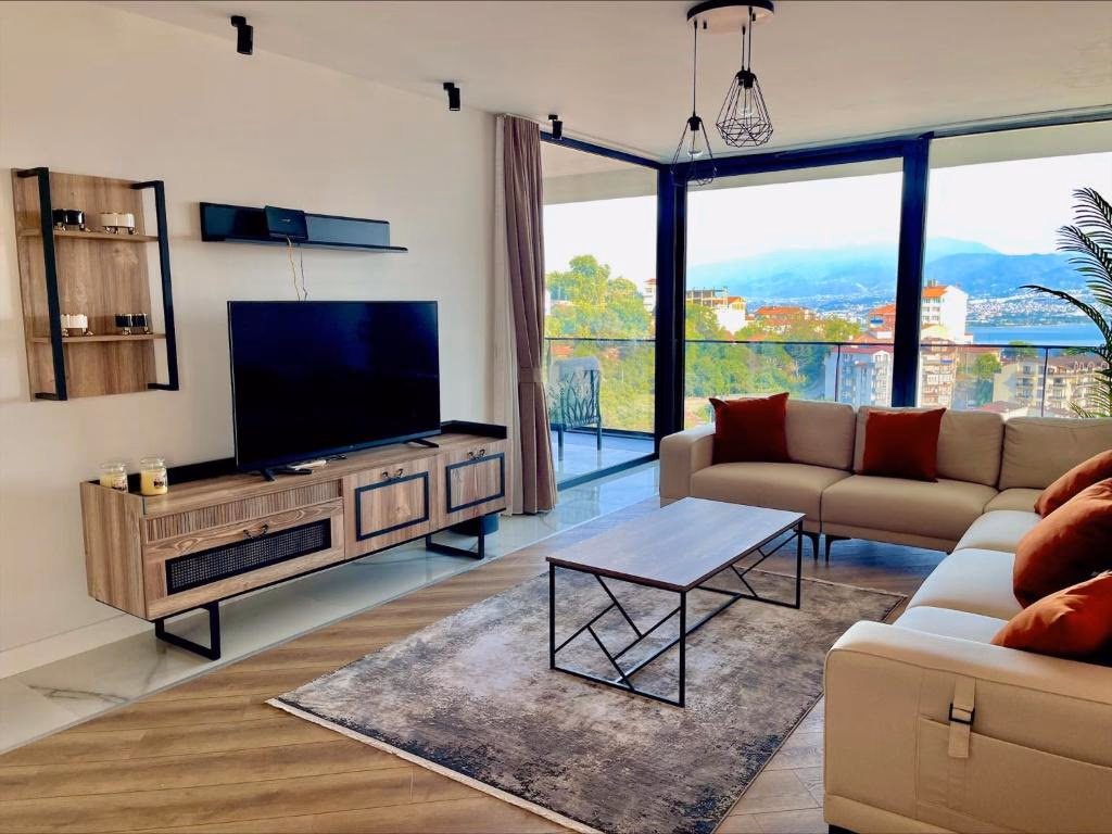 Stunning Sea & Mountain View Duplex in Izmit 7