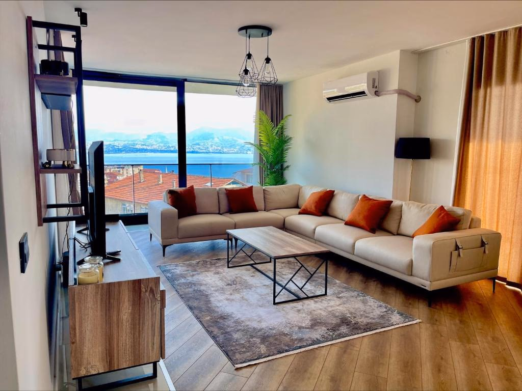 Stunning Sea & Mountain View Duplex in Izmit 9