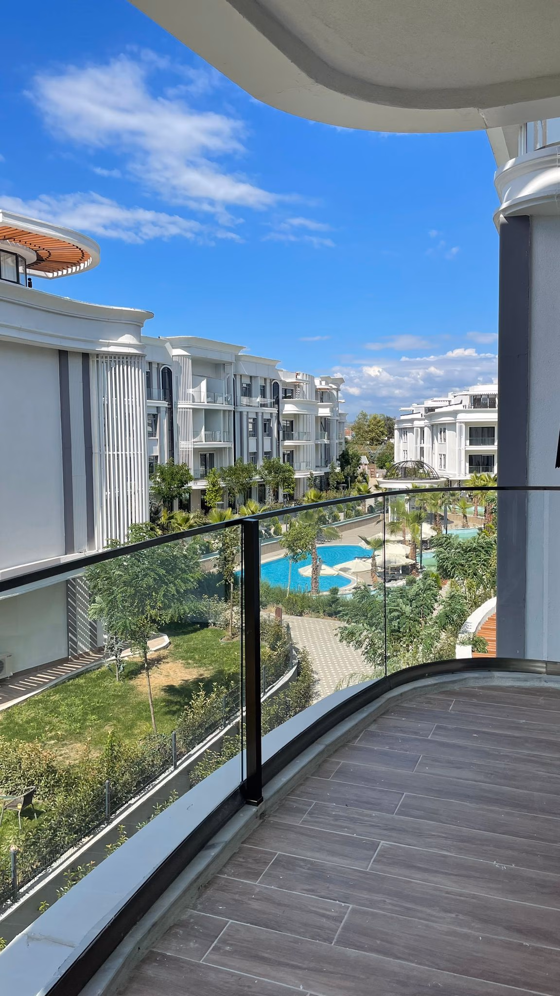 4 big bedroom apartment for sale with beautiful views in izmit 4