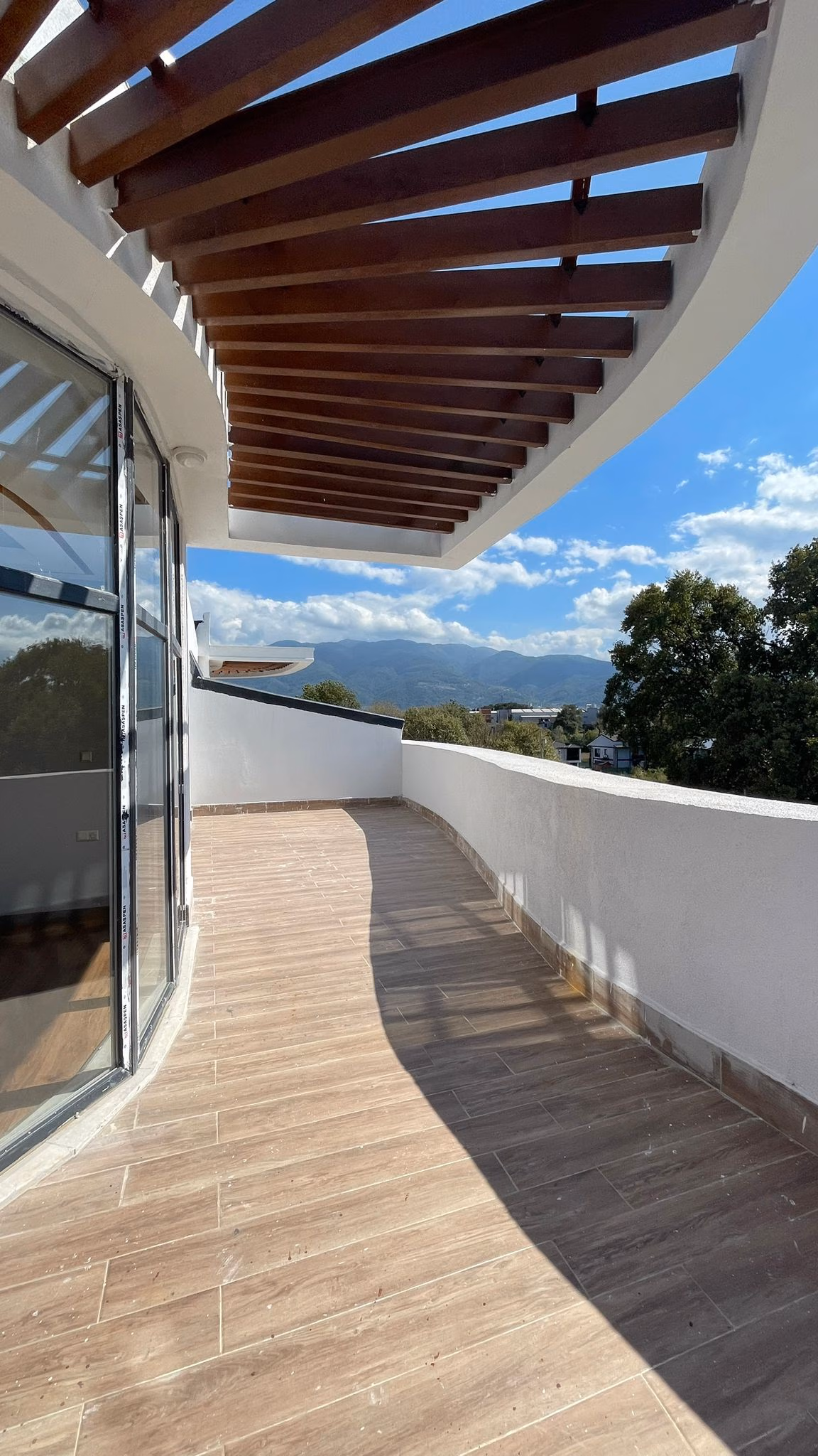 4 big bedroom apartment for sale with beautiful views in izmit 6