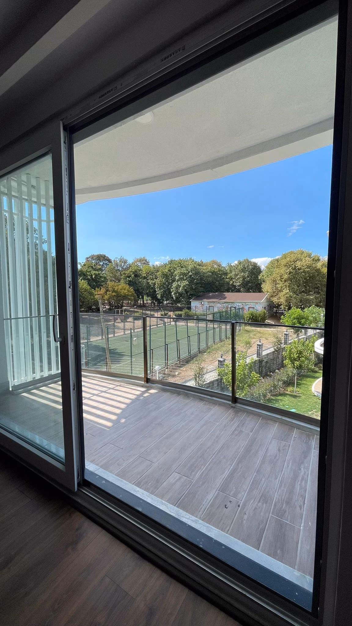 4 big bedroom apartment for sale with beautiful views in izmit 21