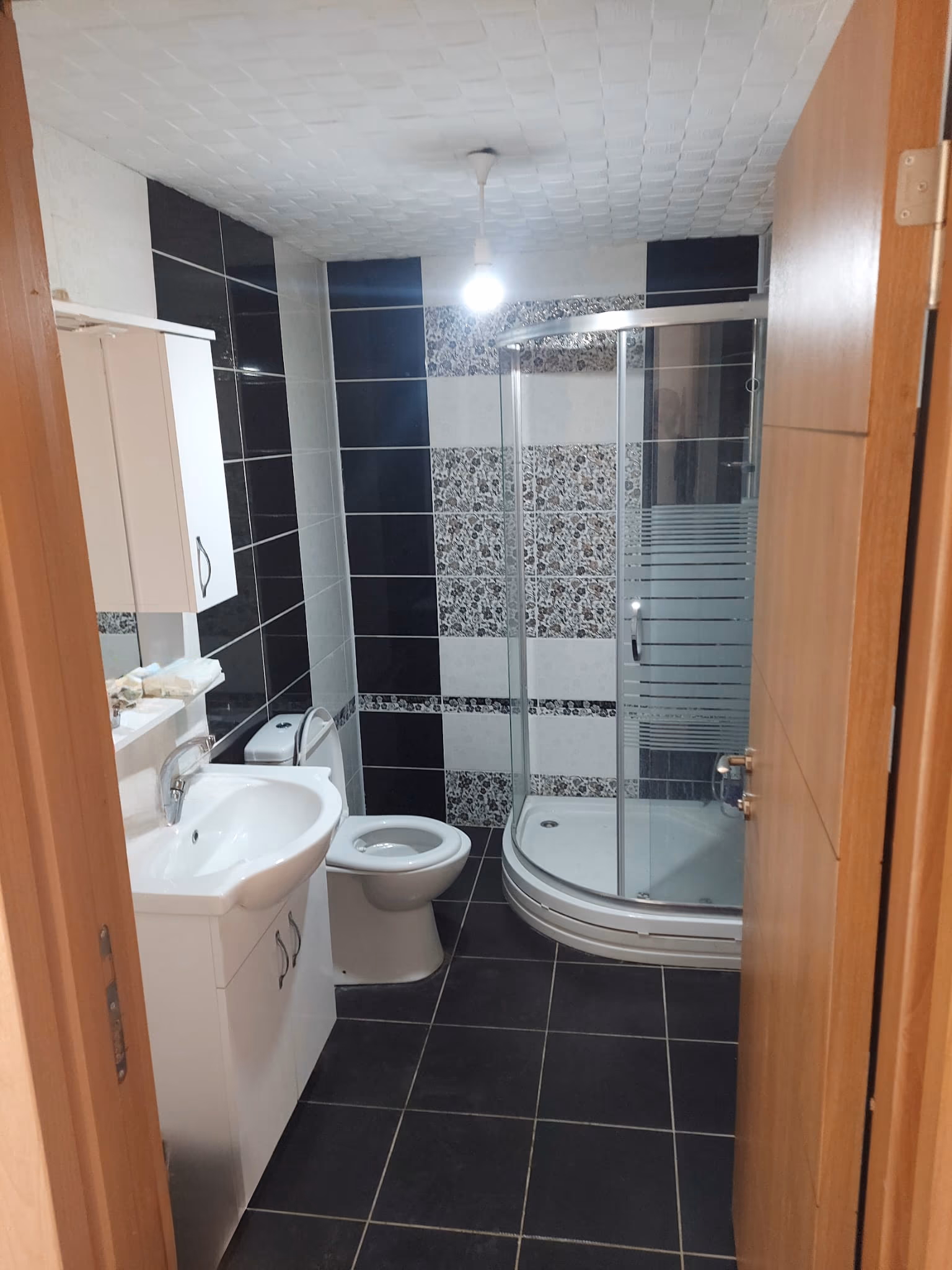 Opulent First Floor Three Bedroom Apartment With Expansive Balcony Izmit 7