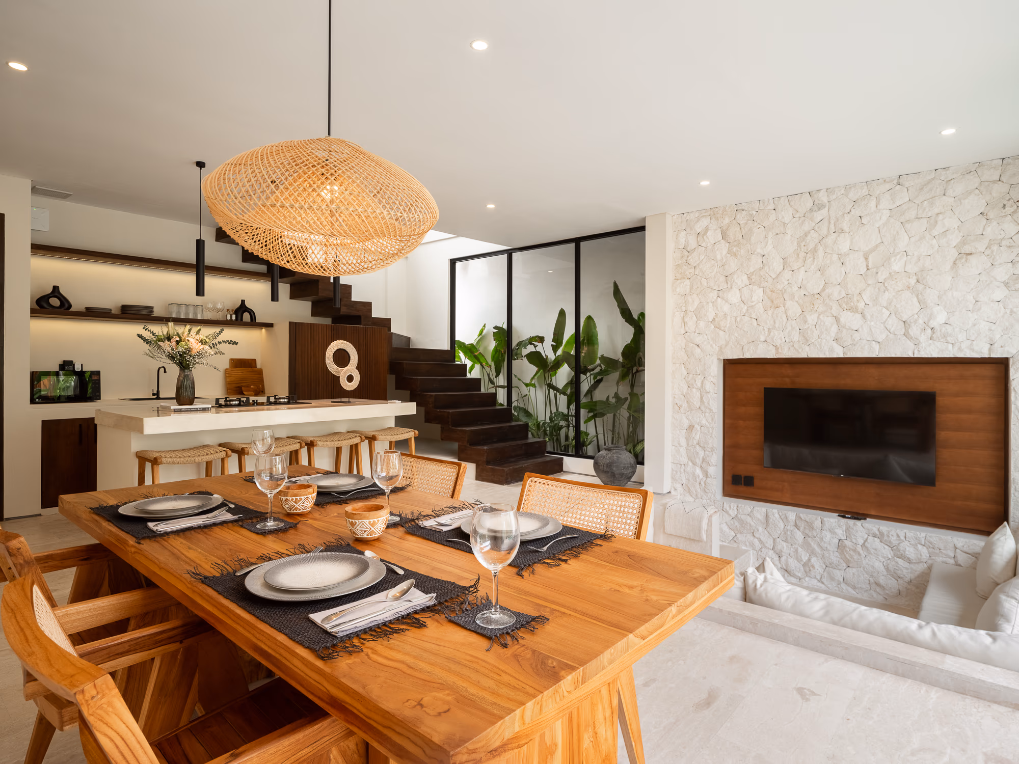 Modern Mediterranean Luxury Villas in Canggu 7