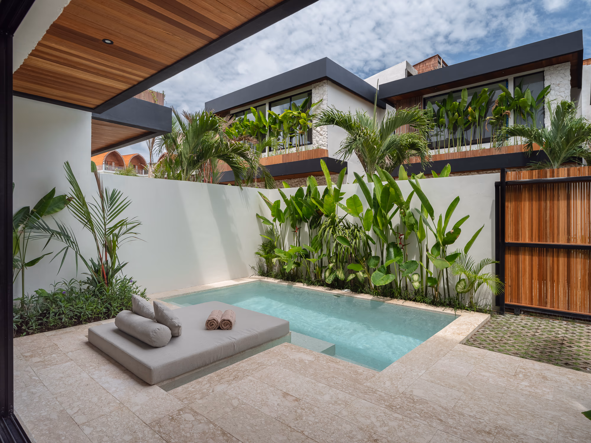 Modern Mediterranean Luxury Villas in Canggu 10