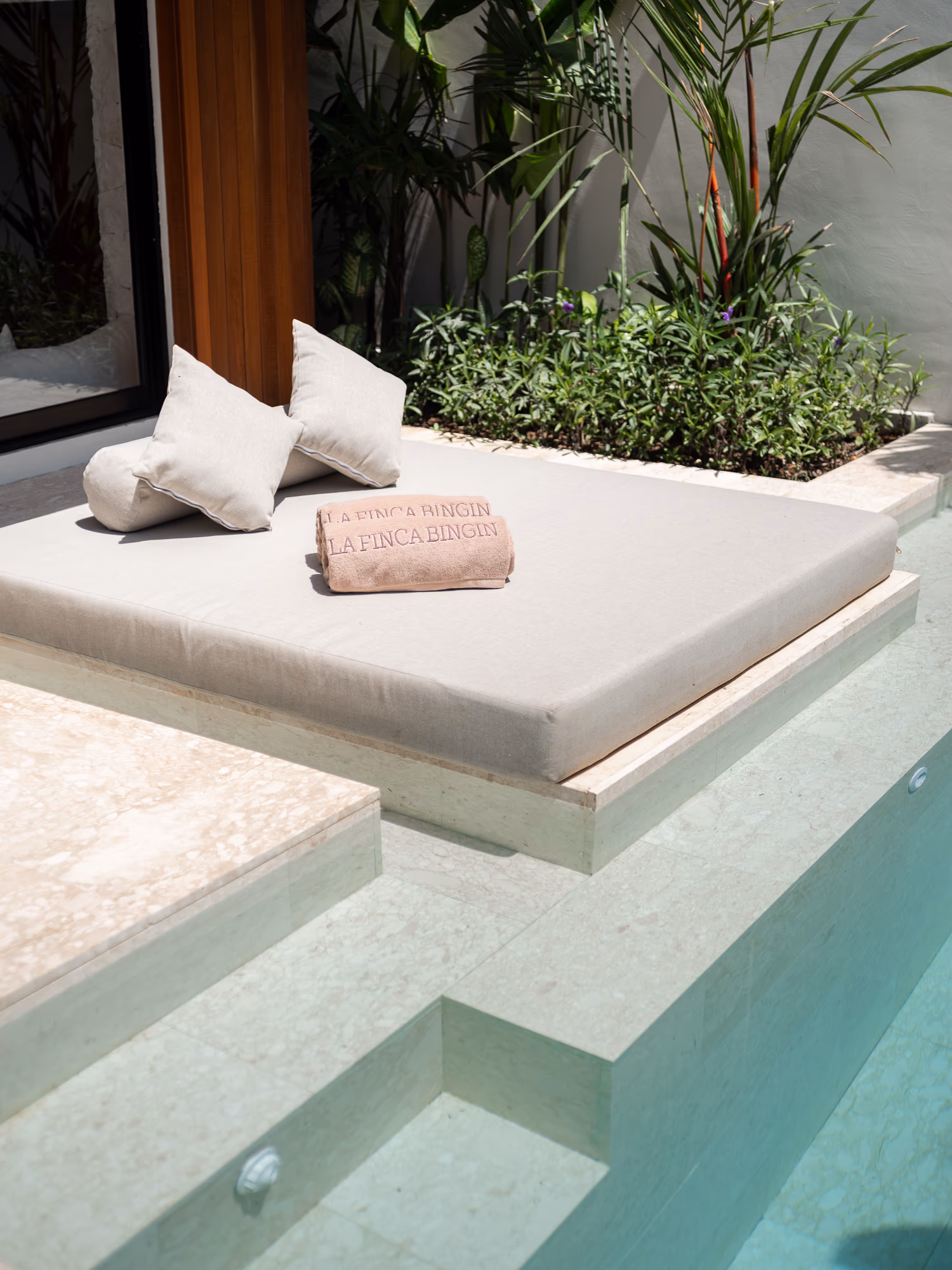 Modern Mediterranean Luxury Villas in Canggu 20